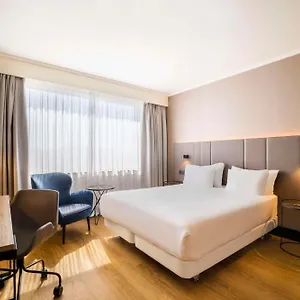 Nh Brussels Airport 4* Дигем