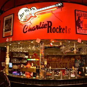 Charlie Rockets Youth Хостел